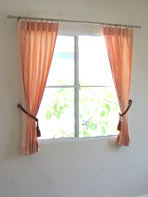ผ้าม่าน ม่านจีบรางโชว์  มัณฑนา รัตนาธิเบศร์